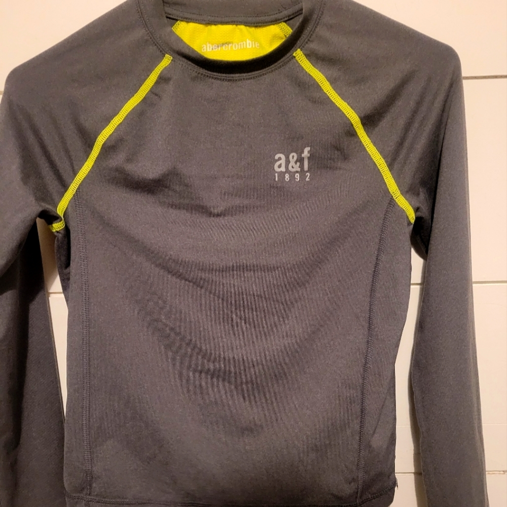 Abercrombie long sleeve drift tee. Medium.
